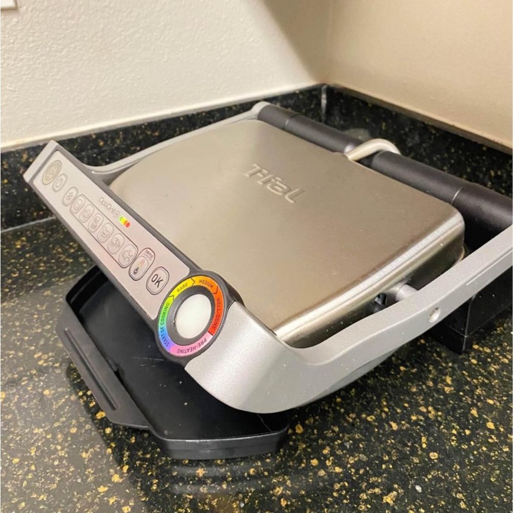 T-Fal OptiGrill Plus
Stainless Steel Indoor Electric Grill